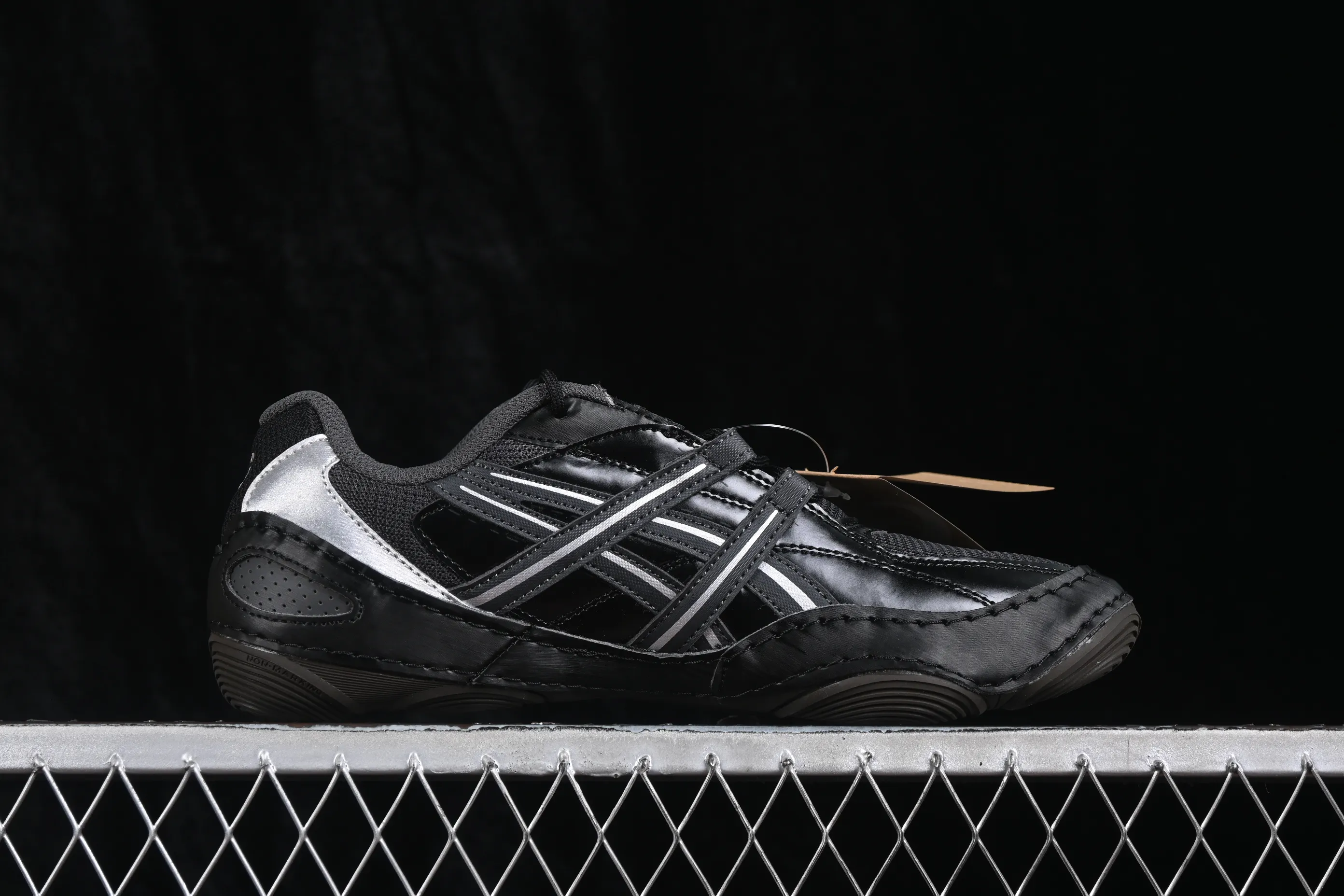 All categories Asics Asics series Asics Hypersync Asics Hypersync fashion retro breathable lightweight thin-soled moral training shoes 1203A879-021